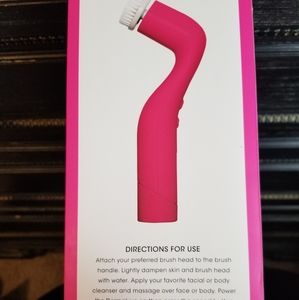 Derma Luxe face cleaning system!